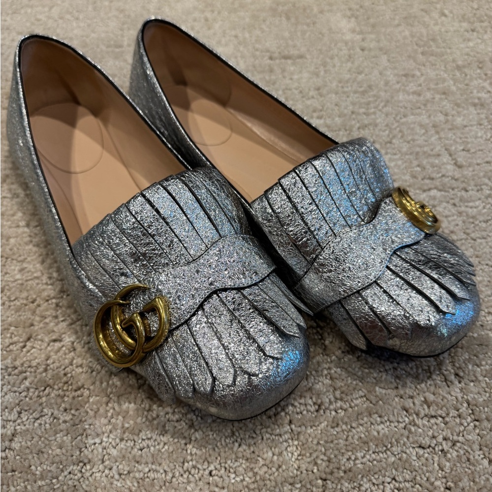 Gucci Silver Galassia GG Fringe Flats size 38.5